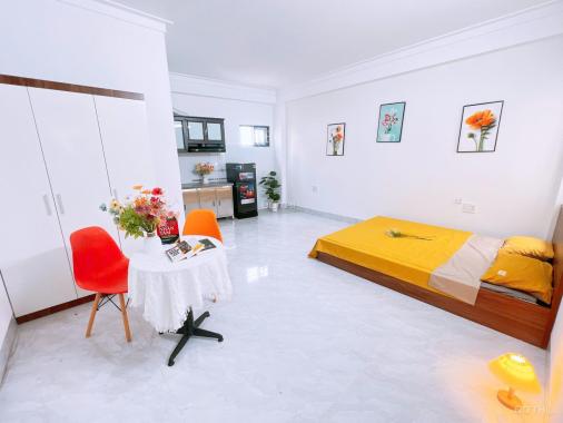 Studio 40m² full nội thất, cửa sổ lớn – Lạc Long Quân, Tây Hồ, 5tr