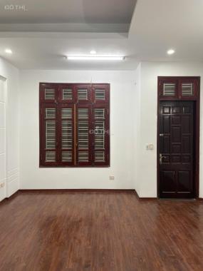 Cho thuê nhà chính chủ 5 tầng tại Cầu Giấy với diện tích sàn 78m2, cạnh trường cấp 3 Cầu Giấy