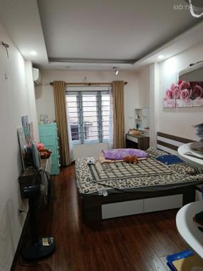Phân lô đường Cầu Giấy 45m² 5 tầng giá 12 tỷ đầu tư tốt