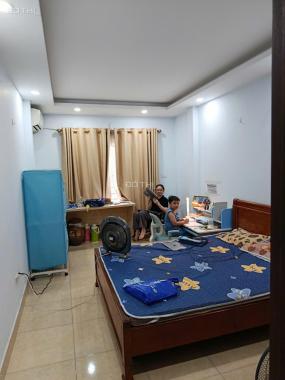 Phân lô đường Cầu Giấy 45m² 5 tầng giá 12 tỷ đầu tư tốt