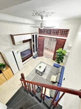Bán nhà riêng tại Đường Cầu Giấy, Phường Dịch Vọng, Cầu Giấy, Hà Nội diện tích 25m2 giá 8.8 Tỷ