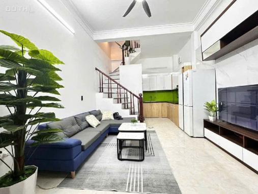 Bán nhà riêng tại Đường Cầu Giấy, Phường Dịch Vọng, Cầu Giấy, Hà Nội diện tích 25m2 giá 8.8 Tỷ