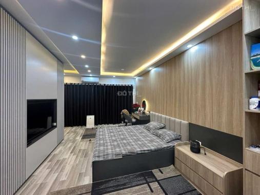 NHÀ ĐẸP Ở NGAY, 20M RA Ô TÔ, 7 TẦNG THANG MÁY-NGÕ RỘNG