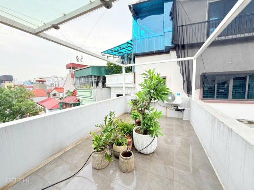 Bán  NHÀ ĐẸP, Ô TÔ ĐỖ CỬA , NGÕ THÔNG 207