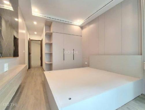 BÁN NHÀ VŨ ĐỨC THẬN, Ô TÔ VAO NHÀ, TẶNG NỘI THẤT LONG LANH, GẦN PHỐ, 6 TẦNG, CHỈ 7.X  TỶ