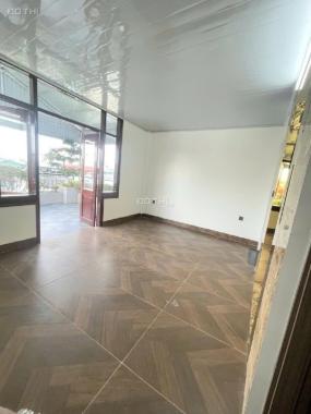 TUYỆT PHẨM. BÁN NHÀ LÂM HẠ BỒ ĐỀ, GA RA Ô TÔ CAMRY, THANG MÁY, TẶNG NỘI THẤT TIỀN TỈ, GIÁ MỀM