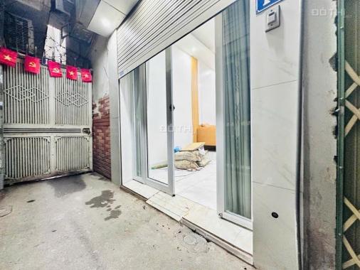 Nhà Văn Chương - 5 tầng 5,48 tỷ - Lõi Đống Đa - Gần phố - công năng đỉnh - Tặng FULL nội thất