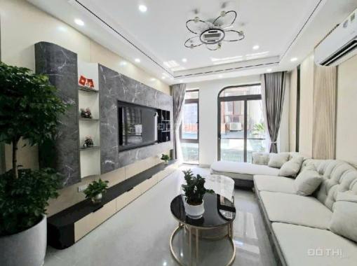 BÁN NHÀ THẠCH BÀN LONG BIÊN, PHÂN LÔ, Ô TÔ VÀO NHÀ, THANG MÁY, TẶNG NỘI THẤT CHẤT, GIÁ MỀM
