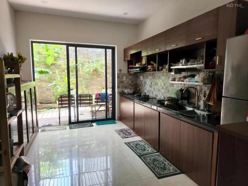 VILLA 4 TẦNG – PHỐ TÂY CHẾ LAN VIÊN – DÒNG TIỀN LIỀN TAY