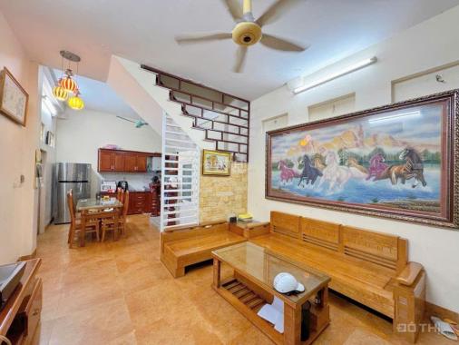Cực hiếm lô góc Hoàng Hoa Thám gần phố ngõ thông kinh doanh 50m² x 4 tầng hơn 11 tỷ
