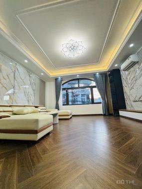 Bán nhà Nguyễn Văn Linh 6 tầng thang máy, kinh doanh, ô tô mt hơn 5m 17.3 tỷ