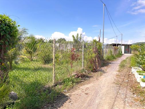Bán nhanh đất Diên Sơn, Diên Khánh, cách đường Liên Xã 50m, cách HL50 tầm 200m, tiện ích đầy đủ