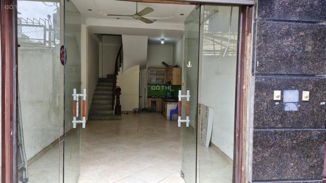 Chính Chủ Cho thuê nhà 4 tầng + 1 tum làm văn phòng tại Thái Hà, Đống Đa – ô tô vào tận cửa