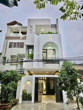 Bán gấp nhà mặt tiền cuối Bình Chánh diện tích 65m2, giá 820tr