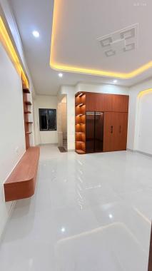 Chính chủ cần bán, nhà hẻm xe tải tránh, ngay Lã Xuân Oai giao Lê Văn Viêt, Thủ Đức