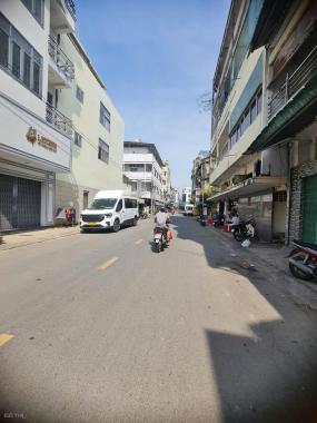 CC BÁN NHÀ MẶT TIỀN PHAN PHÚ TIÊN, QUẬN 5, 5 TẦNG