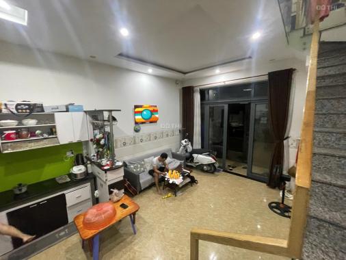 Bán nhà Lô Góc, 2 tầng, Ngay trung tâm khu phố Tây An Thượng