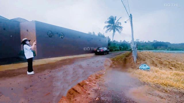 Chính chủ bán đất Bảo Lộc, Lâm Đồng 2 mặt tiền, sổ đỏ công chứng ngay giá rẻ