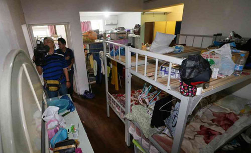Trung Quốc: 36 chiếc giường chen chúc trong căn phòng trọ 100m2
