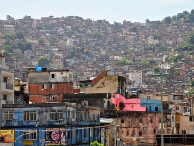 Brazil: Kinh tế khó khăn, nhà ổ chuột mọc lên như 