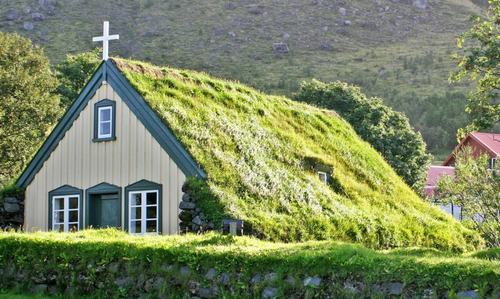 Nhà thờ đẹp như mơ tại Iceland