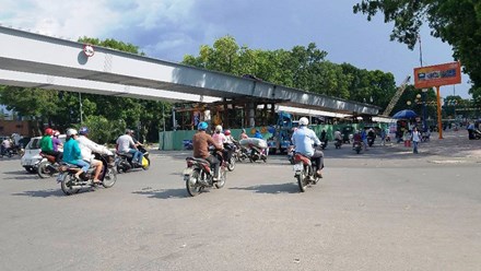 thông xe hai cầu vượt “giải cứu” sân bay Tân Sơn Nhất 
