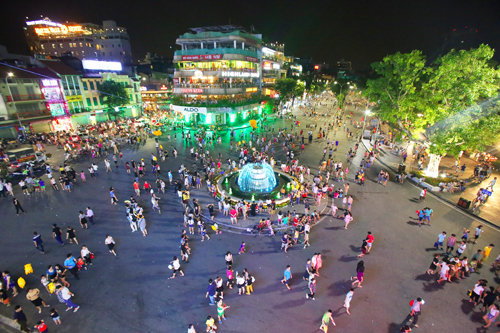 Mỗi m2 đất phố đi bộ Hà Nội có giá hơn 1 tỷ đồng