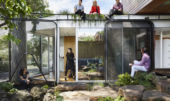 Ngôi nhà được làm từ vật liệu tái chế ở Australia