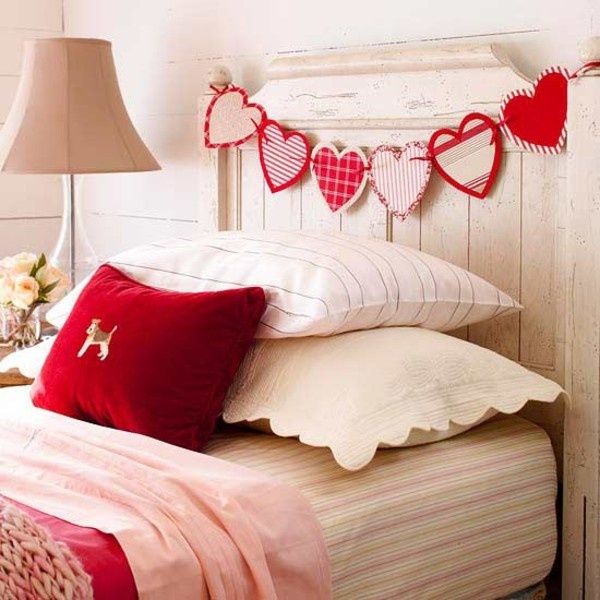 Trang trí phòng ngủ ngọt ngào nhân dịp Lễ tình nhân
