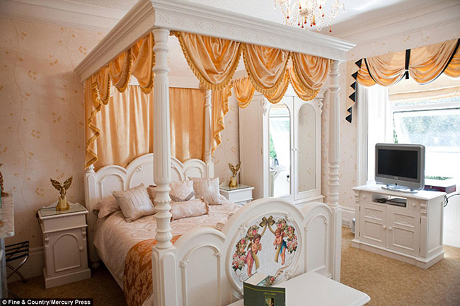phòng ngủ trong khách sạn mộng mơ
