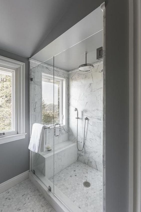 Không chỉ giúp cho không gian phòng tắm thông thoáng hơn, mà còn tạo nên vẻ đẹp riêng cho ngôi nhà của bạn. Cùng ngắm nhìn những hình ảnh thiết kế cửa sổ thông gió phòng tắm đẹp để chọn lựa cho bản thân những ý tưởng mới.