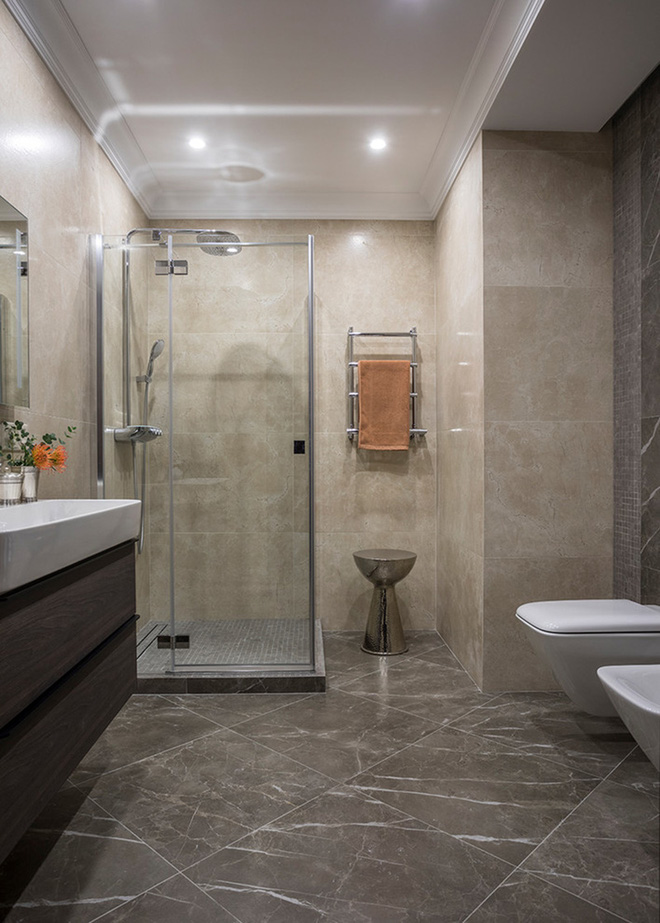 Phòng tắm dù rộng hay hẹp đều có thể sử dụng vòi hoa sen bởi thiết bị này không chiếm nhiều diện tích.