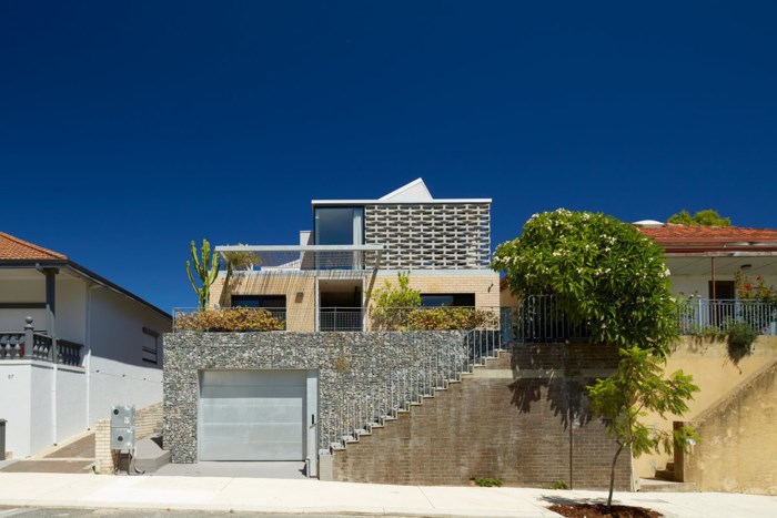 Ngắm ngôi nhà hình khối hộp ngập tràn ánh sáng ở Úc