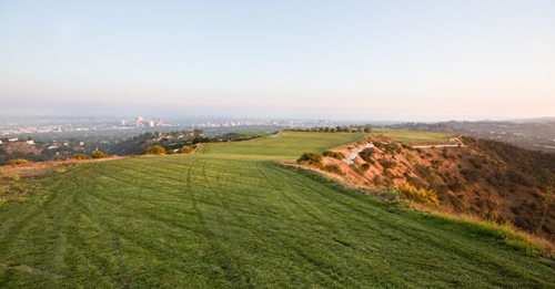 Sắp rao bán mảnh đất trị giá 1 tỷ USD tại Los Angeles