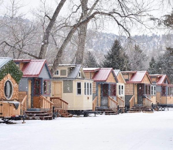 Đến Colorado (Mỹ) sống trong nhà của người Hobbit - Bitaco - nhà máy bu lông