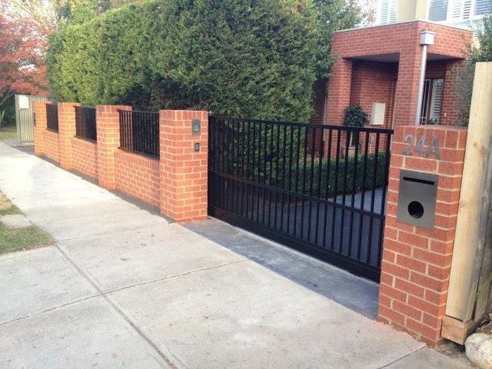 mẫu tường rào có thiết kế đơn giản