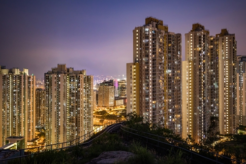 Người dân Hông Kông tích lũy trong 22 năm làm việc mới mua được căn hộ 60m2
