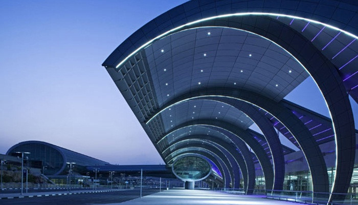 Hệ mái vòm tráng lệ tại sân bay quốc tế Dubai
