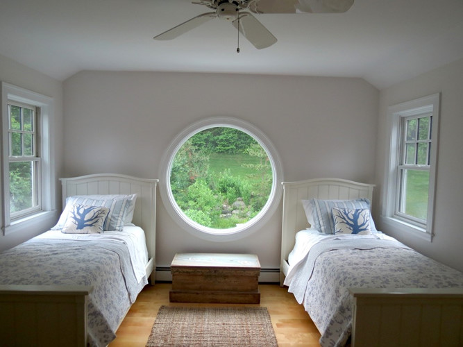 cửa sổ tròn phòng ngủ