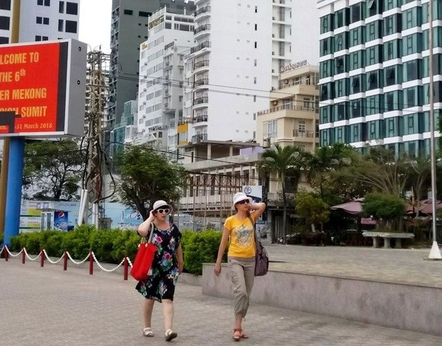 Nha Trang đề nghị tạm dừng xây công trình khách sạn cao tầng