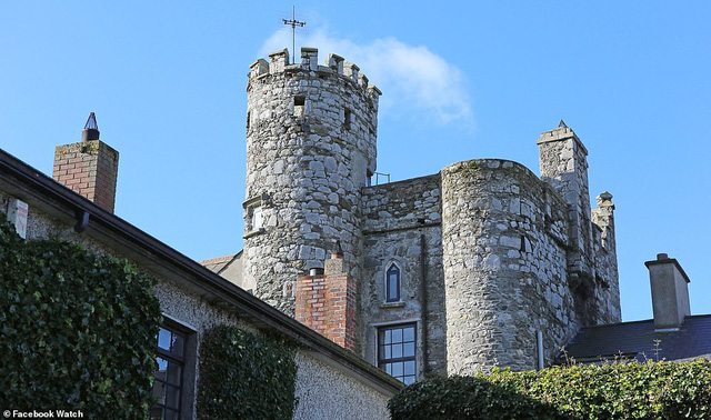 lâu đài cổ kính