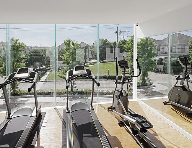 phòng tập gym hiện đại