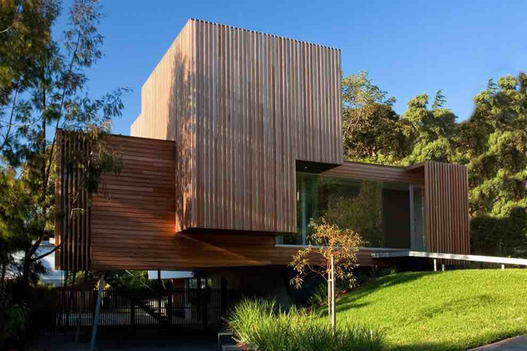 Biệt thự bọc gỗ có thiết kế độc đáo ở Úc