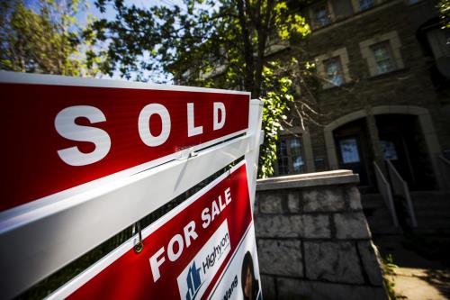 bất động sản Canada gia tăng rủi ro
