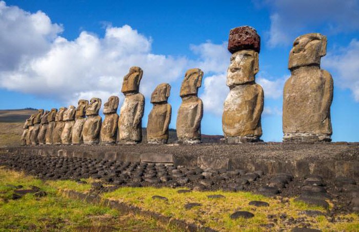 tượng khổng lồ ở Đảo Phục Sinh