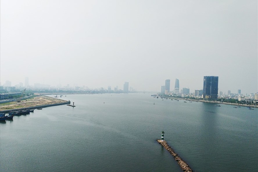 Đà Nẵng yêu cầu rà soát toàn bộ các dự án bất động sản ven sông Hàn