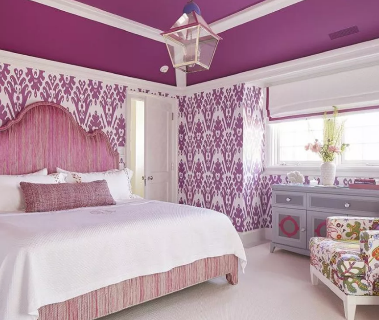 trang trí phòng ngủ màu tím