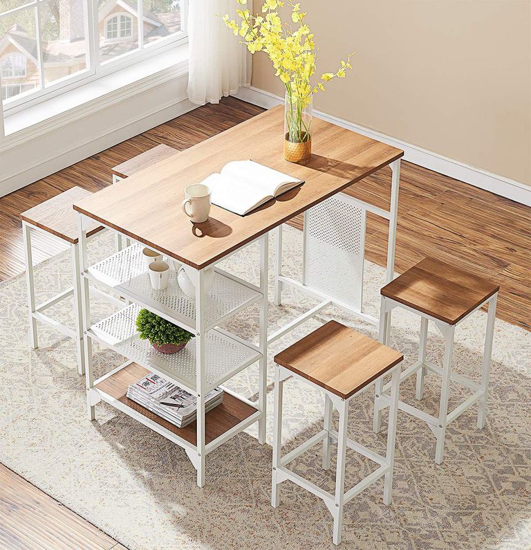 Hình ảnh mẫu bàn ăn 4 ghế đẩu với bề mặt bằng gỗ, khung kim loại sơn trắng.