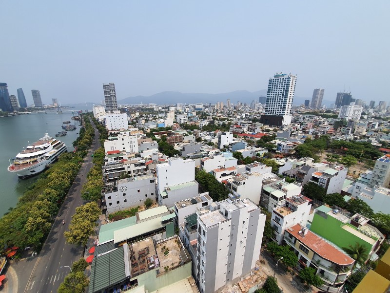 Hình ảnh khu nhà ở Đà Nẵng nằm ven sông Hàn nhìn từ trên cao