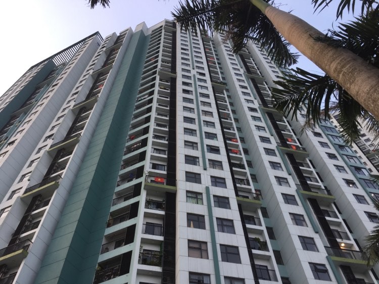 hình ảnh một tòa chung cư tại Hà Nội đã mở bán sau khi covid-19 được kiểm soát, thị trường bất động sản phục hồi..